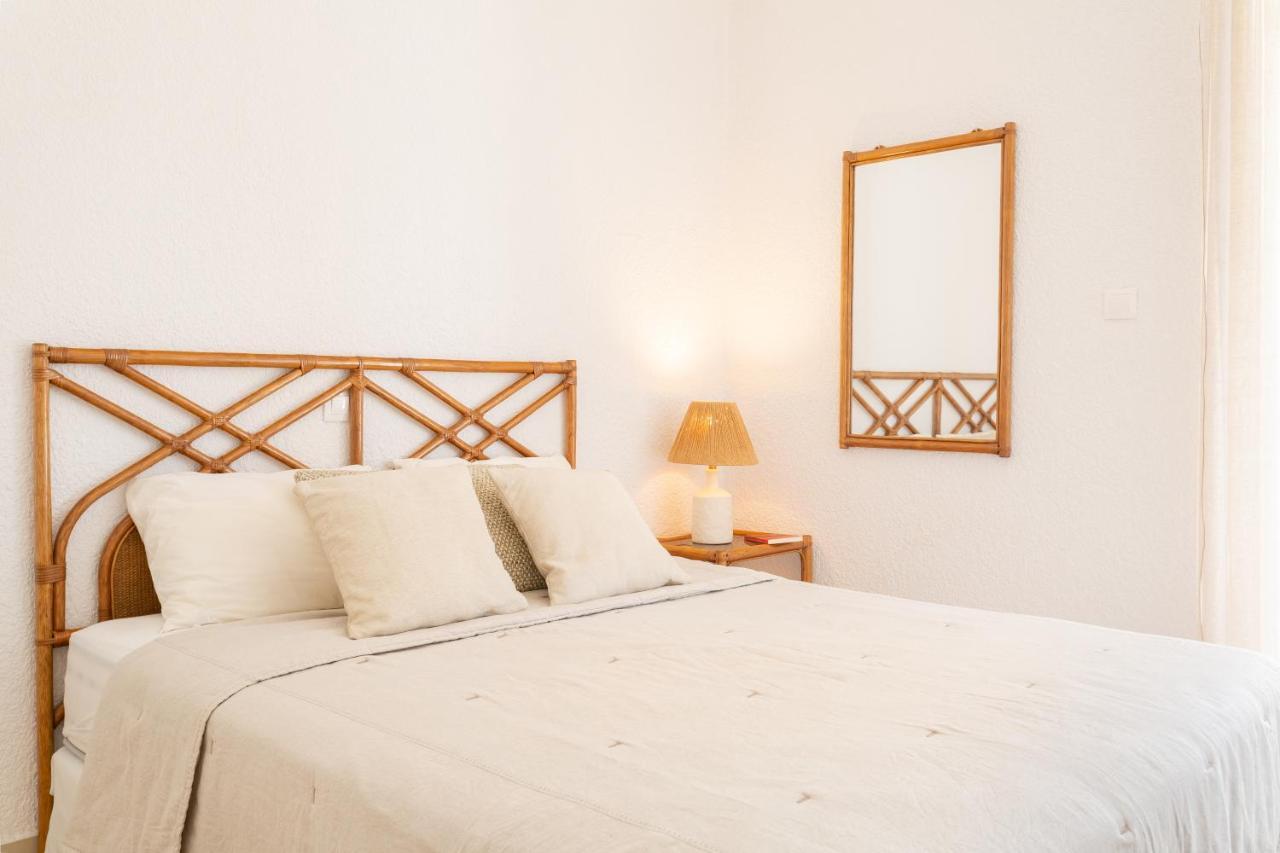 Del Mar Luxury Apartment 30M From The Beach Pórto Ráfti Exteriör bild