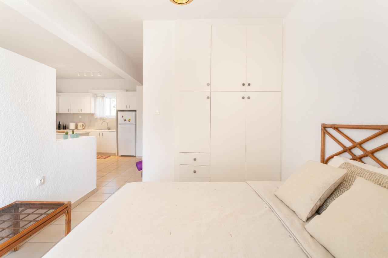 Del Mar Luxury Apartment 30M From The Beach Pórto Ráfti Exteriör bild