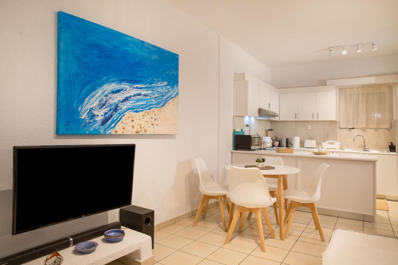 Del Mar Luxury Apartment 30M From The Beach Pórto Ráfti Exteriör bild