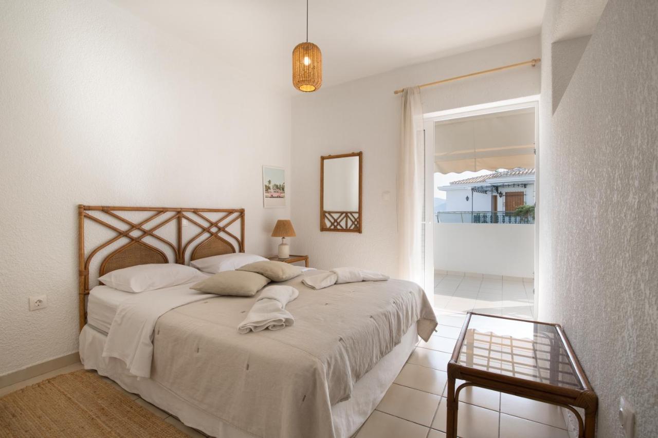 Del Mar Luxury Apartment 30M From The Beach Pórto Ráfti Exteriör bild